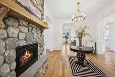 227 Prospect Avenue, Sea Cliff, NY 11579 - Photo 18