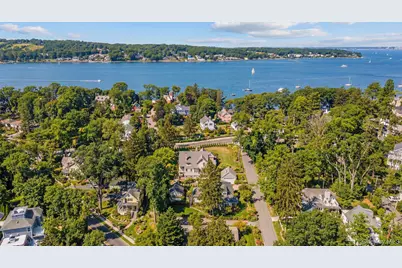 227 Prospect Avenue, Sea Cliff, NY 11579 - Photo 2