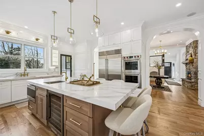 227 Prospect Avenue, Sea Cliff, NY 11579 - Photo 12