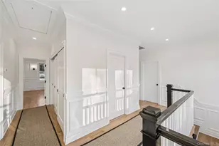 227 Prospect Ave, Sea Cliff, NY 11579 - Photo 32