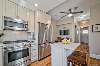 28 Lindbergh Street, Locust Valley, NY 11560 - Photo 18