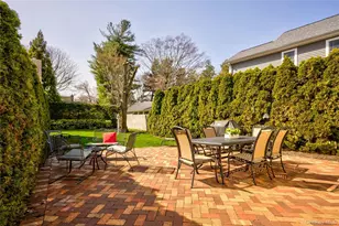 28 Lindbergh St, Locust Valley, NY 11560 - Photo 28