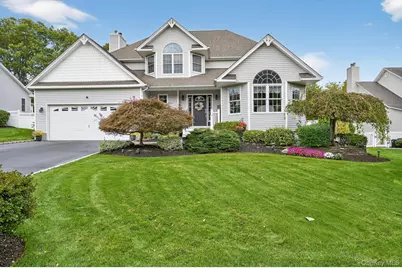 10 Manor Place, Smithtown, NY 11787 - Photo 1