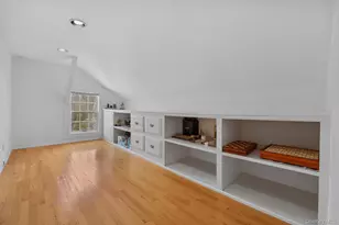 401 Heathcote Rd, Scarsdale, NY 10583 - Photo 24