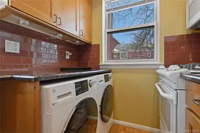 263-33 73rd Avenue #97A72, Glen Oaks, NY 11004 - Photo 16