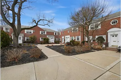 263-33 73rd Avenue #97A72, Glen Oaks, NY 11004 - Photo 4