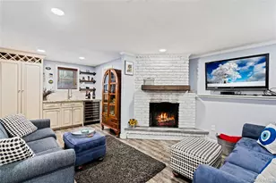 6 Stimson Pl, Huntington, NY 11743 - Photo 22