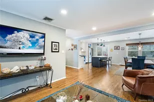 6 Stimson Pl, Huntington, NY 11743 - Photo 10