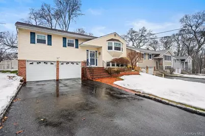 6 Stimson Place, Huntington, NY 11743 - Photo 2