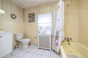 21 Washington Ave, Lynbrook, NY 11563 - Photo 10