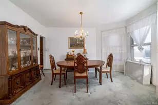 21 Washington Ave, Lynbrook, NY 11563 - Photo 6