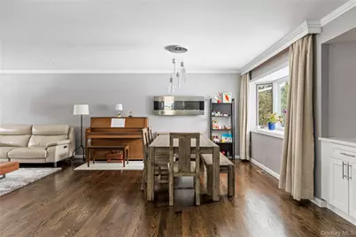 105 Jefferson Street, Garden City, NY 11530 - Photo 8