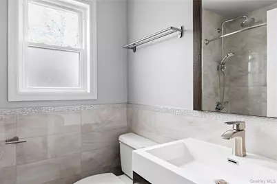 105 Jefferson Street, Garden City, NY 11530 - Photo 20