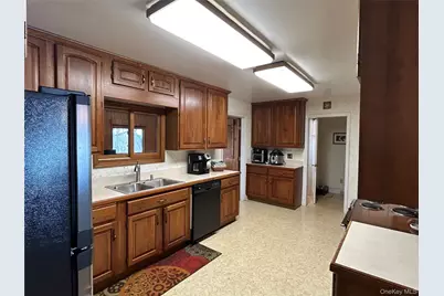 52 Clover Hill Drive, Poughkeepsie, NY 12603 - Photo 16