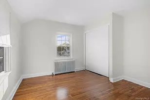 91 Ireland Pl, Amityville, NY 11701 - Photo 22