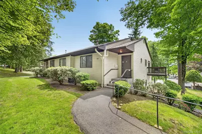 128D Columbia Court #D, Yorktown Heights, NY 10598 - Photo 2