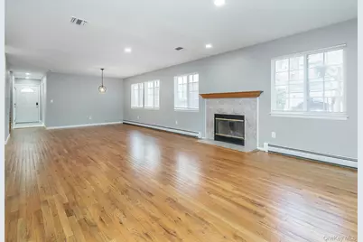 78B Ashwood Road, Port Washington, NY 11050 - Photo 6