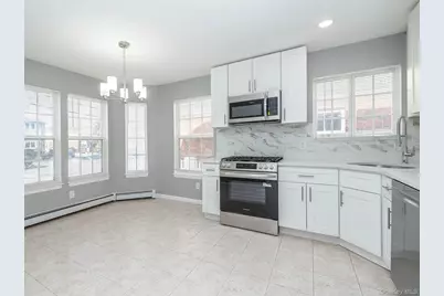 78B Ashwood Road, Port Washington, NY 11050 - Photo 12