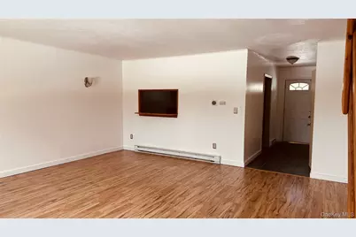 881 Albany Post Road #17, New Paltz, NY 12561 - Photo 2