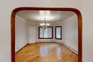 217 Lincoln Ave, Rockville Centre, NY 11570 - Photo 6