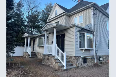 217 Lincoln Avenue, Rockville Centre, NY 11570 - Photo 1