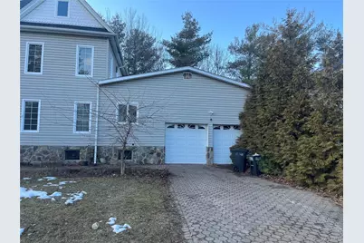 217 Lincoln Avenue, Rockville Centre, NY 11570 - Photo 2
