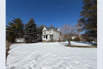 217 Lincoln Avenue, Rockville Centre, NY 11570 - Photo 1