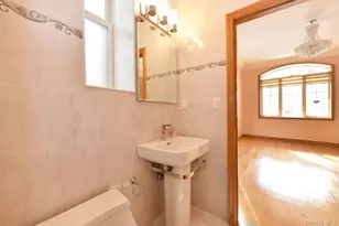 84-29 Kendrick Pl, Jamaica, NY 11432 - Photo 14