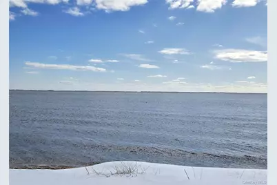 165 Edgewater Avenue, Bayport, NY 11705 - Photo 22