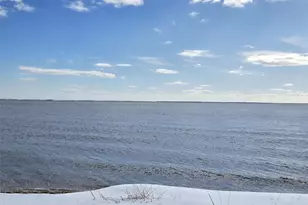 165 Edgewater Ave, Bayport, NY 11705 - Photo 22