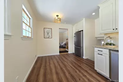 165 Edgewater Avenue, Bayport, NY 11705 - Photo 8