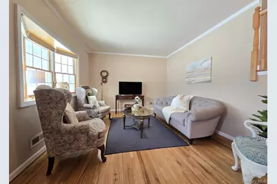 165 Edgewater Avenue, Bayport, NY 11705 - Photo 4