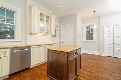 309 Milbank Avenue #1, Greenwich, CT 06830 - Photo 14