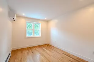 982 E 106th St, Brooklyn, NY 11236 - Photo 4