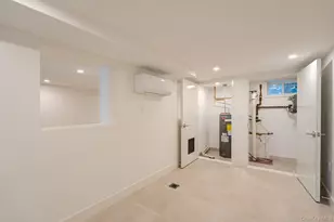 982 E 106th St, Brooklyn, NY 11236 - Photo 36