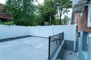 982 E 106th St, Brooklyn, NY 11236 - Photo 38