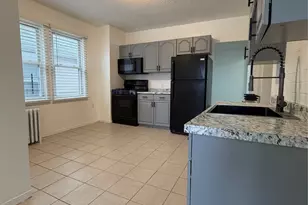 122-15 11th Ave, College Point, NY 11356 - Photo 2