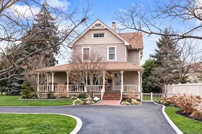 52 Marvin Lane, Islip, NY 11751 - Photo 2