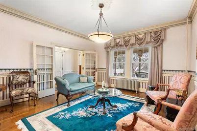 52 Marvin Lane, Islip, NY 11751 - Photo 4