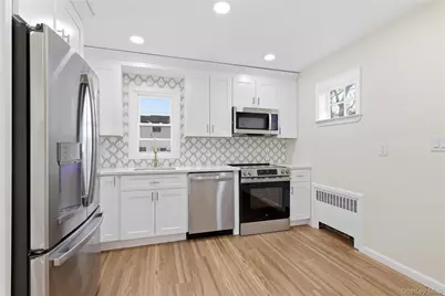 633 7th Street, West Babylon, NY 11704 - Photo 8