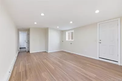 633 7th Street, West Babylon, NY 11704 - Photo 14