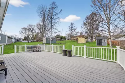 19 Valewood Drive, New Windsor, NY 12553 - Photo 32