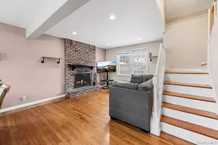 7 Cambridge Ave, Bethpage, NY 11714 - Photo 6