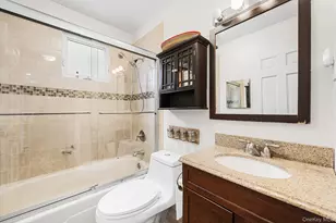 7 Cambridge Ave, Bethpage, NY 11714 - Photo 12