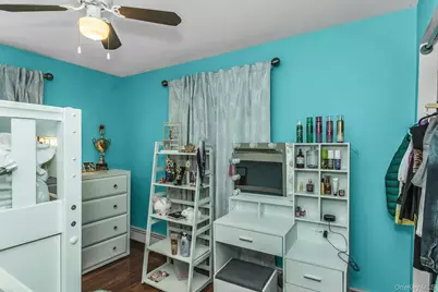 16 Altamont Avenue, Sea Cliff, NY 11579 - Photo 14