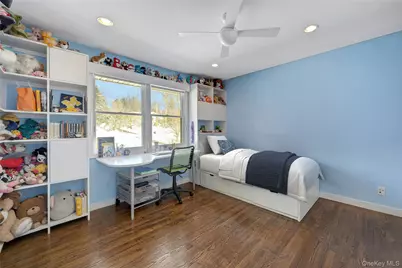 32 Penny Lane, Scarsdale, NY 10583 - Photo 20