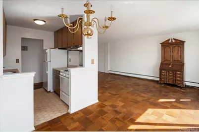 25 Stewart Place #716, Mount Kisco, NY 10549 - Photo 10