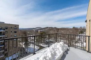 25 Stewart Pl, Mount Kisco, NY 10549 - Photo 2