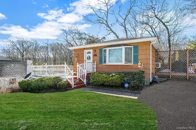 6 Hillside Road, Sound Beach, NY 11789 - Photo 2