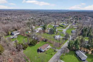 8 Hampton Rd, Airmont, NY 10901 - Photo 2